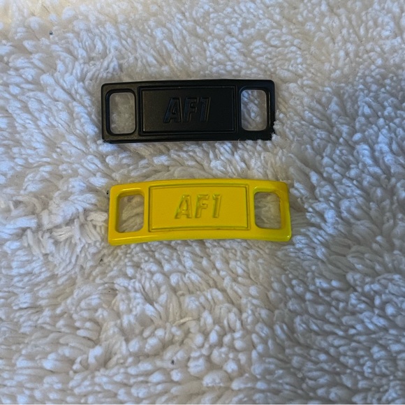 Nike Air Force 1 Vandalized
Sail Chrome Yellow (Women's) size 7 (BV0740-101) - Picture 13 of 14